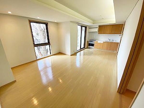 居室・リビング　別タイプ部屋　参考写真です
