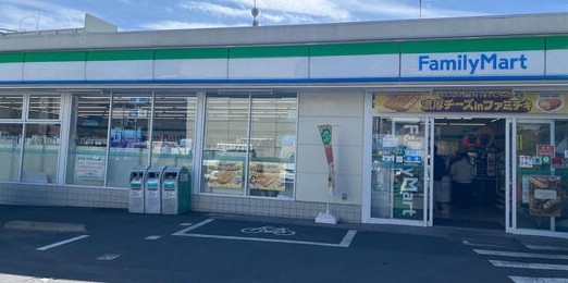 コンビニ　ファミリーマート 大田上池台三丁目店（コンビニ）まで488m
