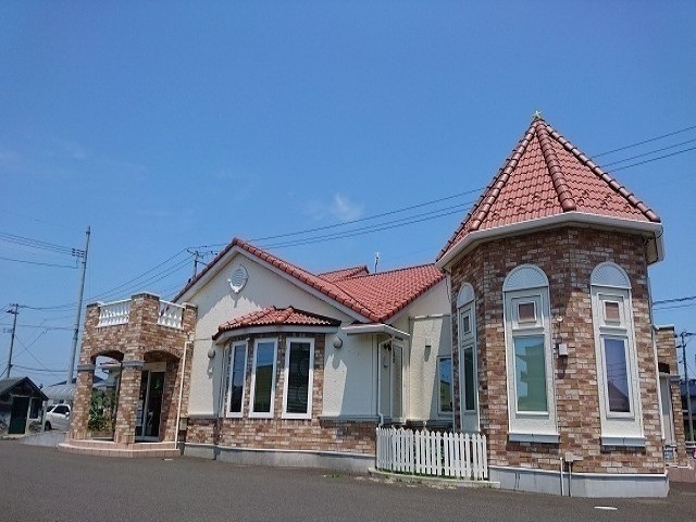 病院　いたのこどもクリニック（病院）まで1300m