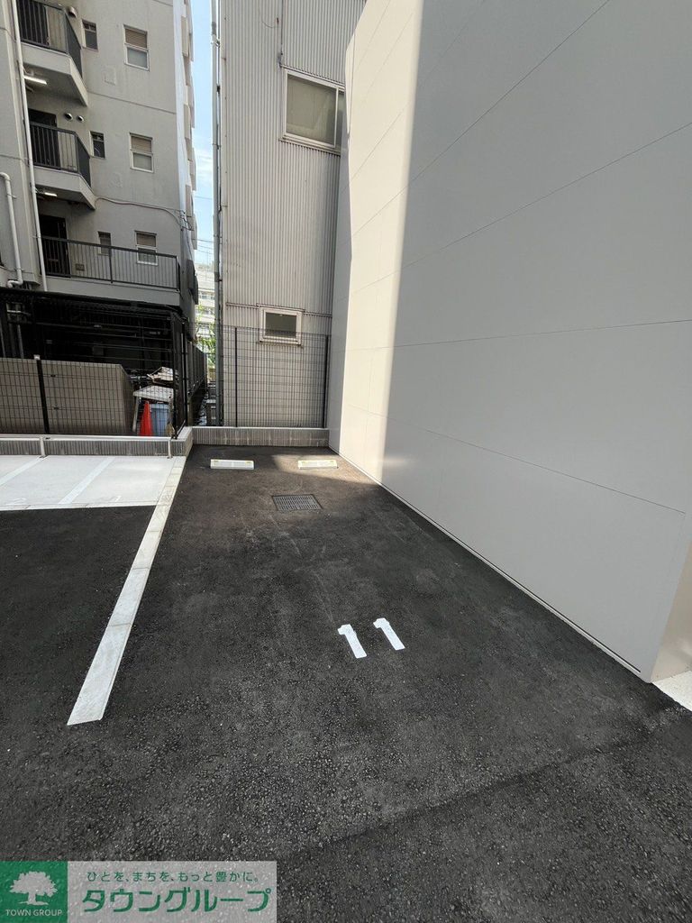 駐車場　駐車場