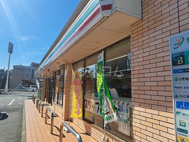 コンビニ　セブンイレブン 太田市役所前店（コンビニ）まで1133m