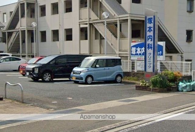 病院　塚本内科クリニック（病院）まで971m