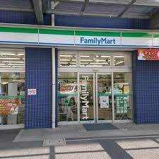 コンビニ　ファミリーマート勝どき三丁目店（コンビニ）まで199m