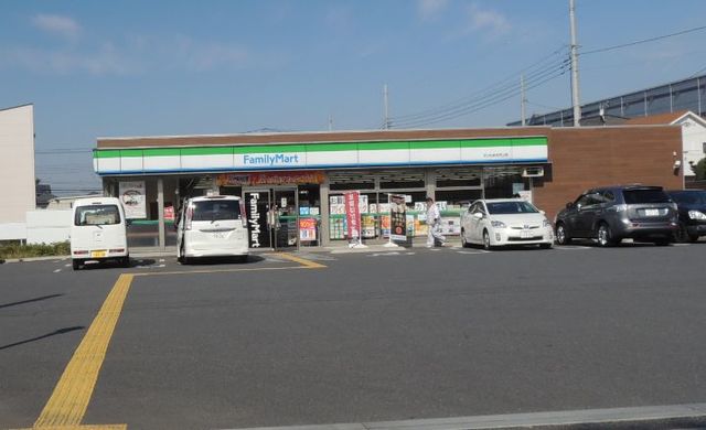 コンビニ　ファミリーマートさいたま大門上店（コンビニ）まで588m