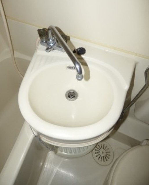 洗面設備　別部屋参考写真。
