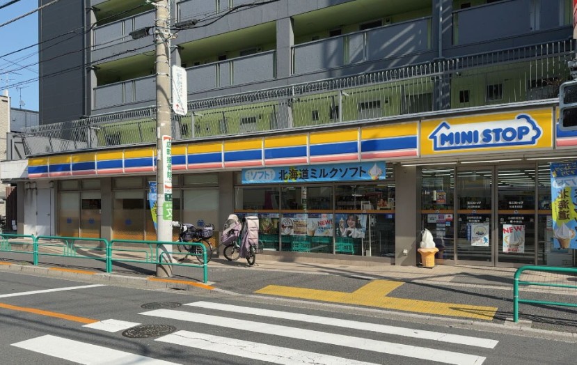 コンビニ　ミニストップ杉並和田店（コンビニ）まで203m