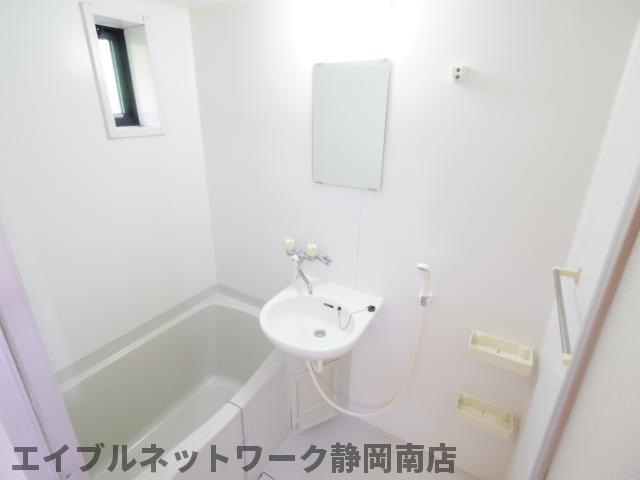 バス・シャワールーム　同イメージ