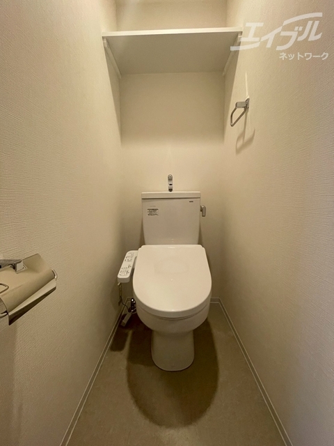 トイレ　ウォシュレット付きトイレになります。