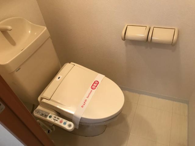 トイレ　トイレ