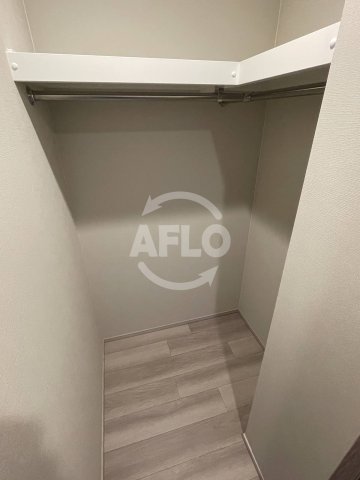 収納　ザ・ファインタワー大阪肥後橋　ウォークインクローゼット