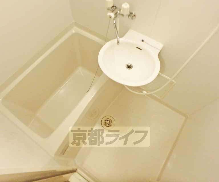 洗面設備　洗面所です