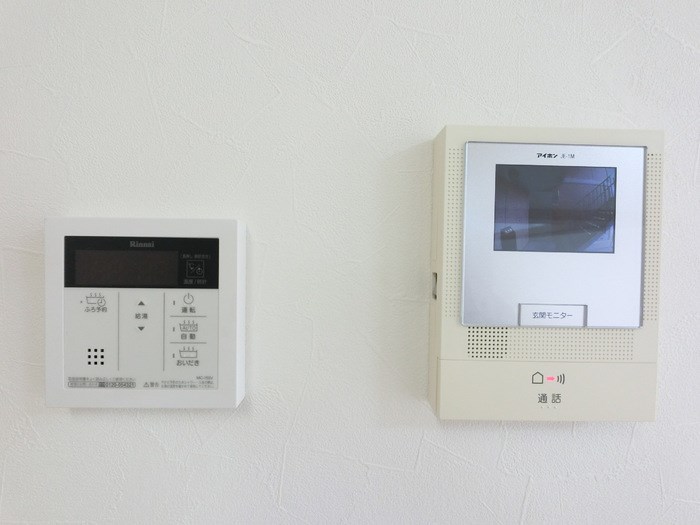 セキュリティ　TVモニターホンで来訪者確認ができ安心