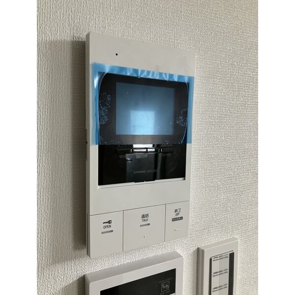 セキュリティ　TVモニター付インターホン 訪問者を確認できるので安心ですね