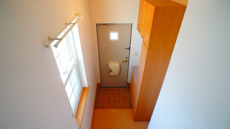 玄関　図面と現状に相違がある場合には現状を優先