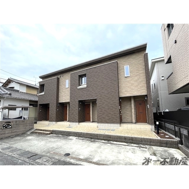 エントランス　建物外観