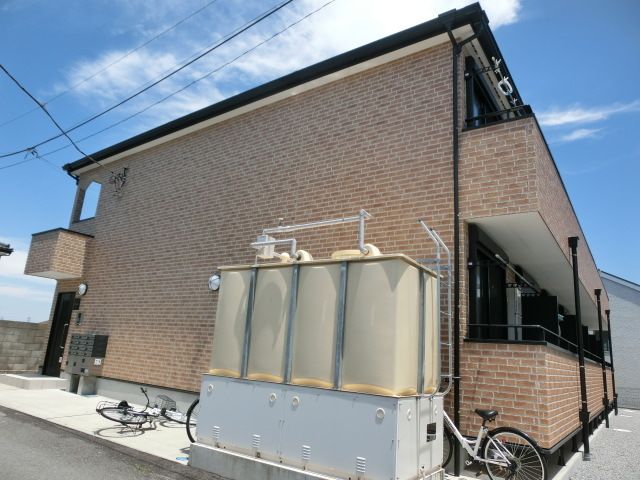 建物外観　2018年築。四街道駅徒歩7分の立地