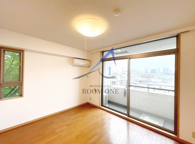 居室・リビング　洋室のお部屋です。