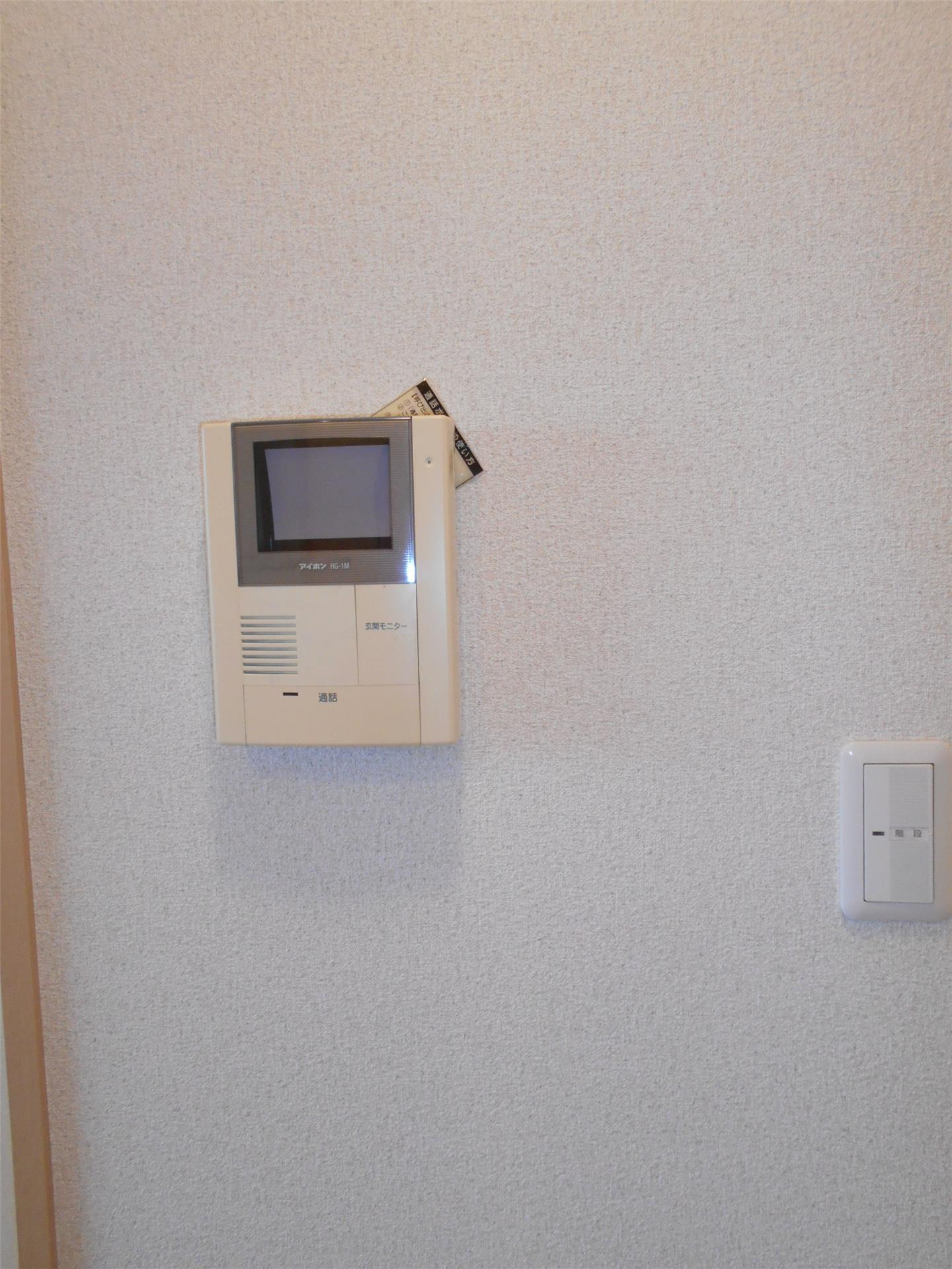 セキュリティ　急な来客にも安心なモニター付きドアホン♪（同仕様画像）