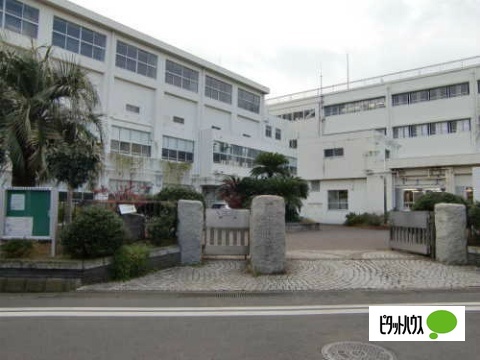 小学校　横浜市立高田東小学校（小学校）まで633m