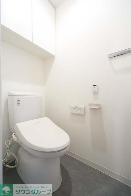 トイレ　※写真は同タイプ住戸です。