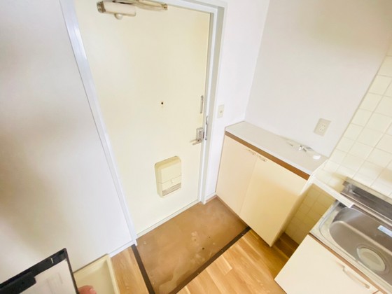 玄関　※別部屋の写真です