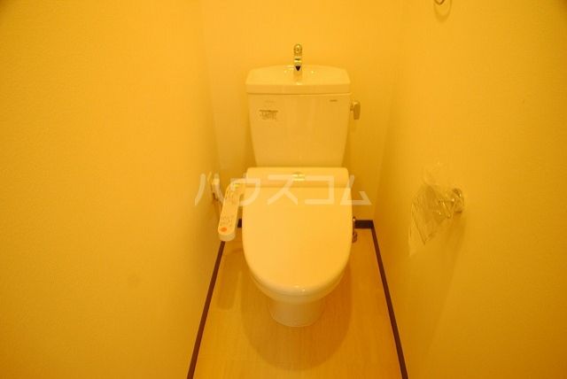 レジュールアッシュ梅田北のトイレ写真