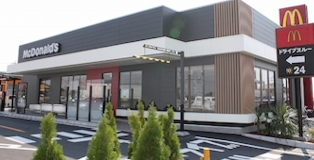 飲食店　マクドナルド 16号島田台店（飲食店）まで412m