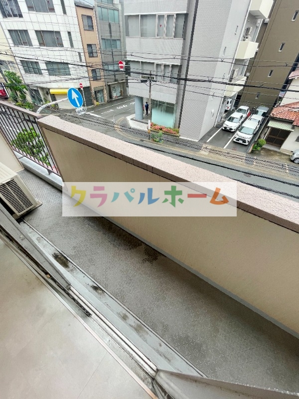 地下鉄御堂筋線 西中島南方駅 徒歩4分 11階建 築54年の内装写真