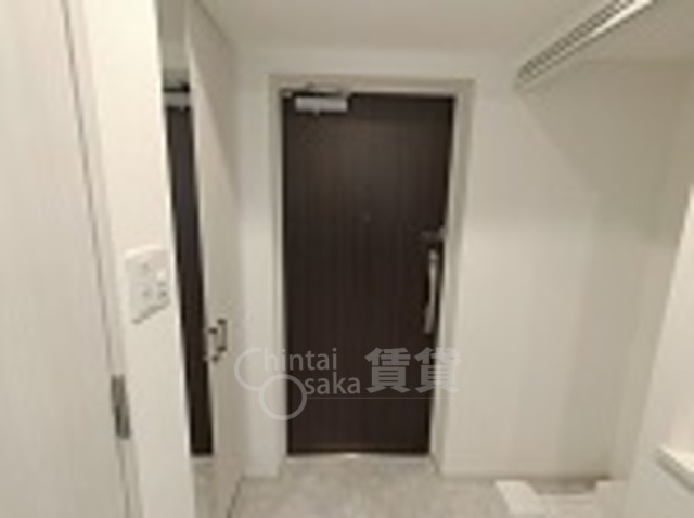 スプランディッド中之島WESTの玄関写真