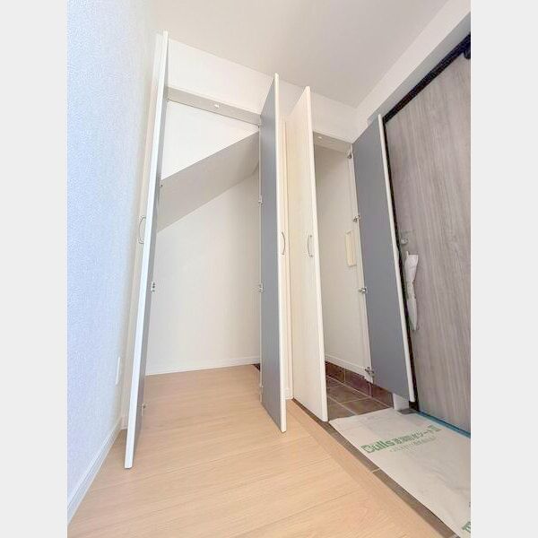 屯田9条8丁目一棟二戸建の玄関写真