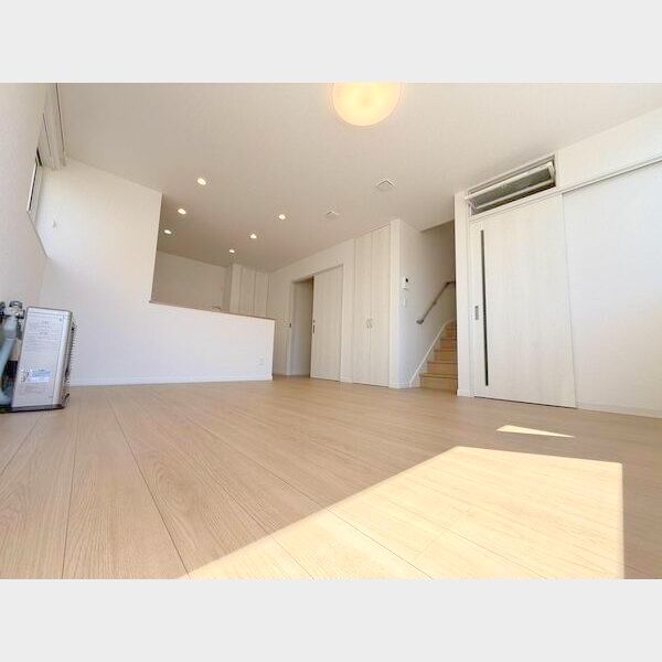 屯田9条8丁目一棟二戸建の居間写真