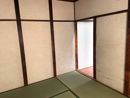 阪神本線 武庫川駅 徒歩19分 2階建 築57年の居間写真