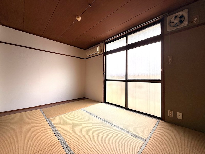 シャルム唐橋の居間写真