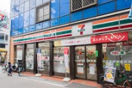 コンビニ　セブンイレブン 目黒祐天寺駅前店（コンビニ）まで42m