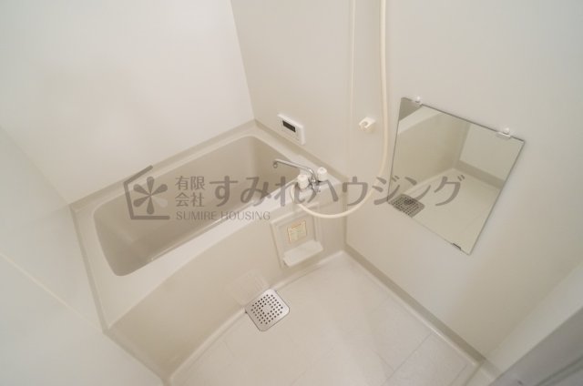 バス・シャワールーム　参考、同建物・反転間取りの号室