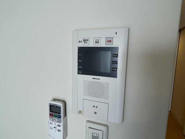 セキュリティ　TVモニター付きインターホンです