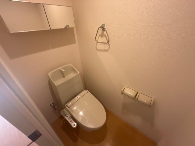 モンクールのトイレ写真