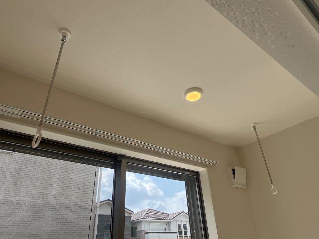 その他設備　室内物干し