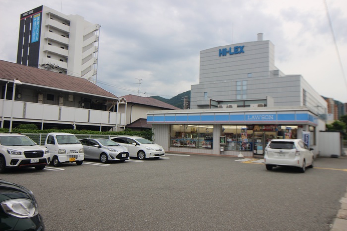 コンビニ　ローソン（コンビニ）まで0m