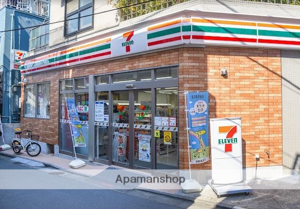 コンビニ　セブンイレブン（コンビニ）まで746m