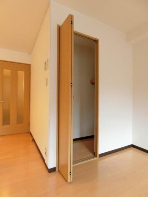 収納　図面と現状に相違がある場合には現状を優先