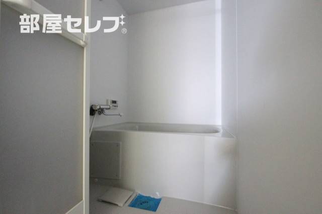 バス・シャワールーム　１日の疲れを癒してください