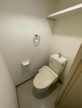 Eden白島九軒町のトイレ写真