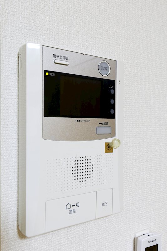 セキュリティ　モニター付きインターホン