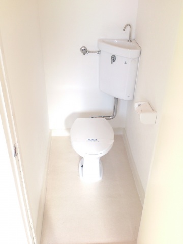 ハイツフレンド鳥羽のトイレ写真