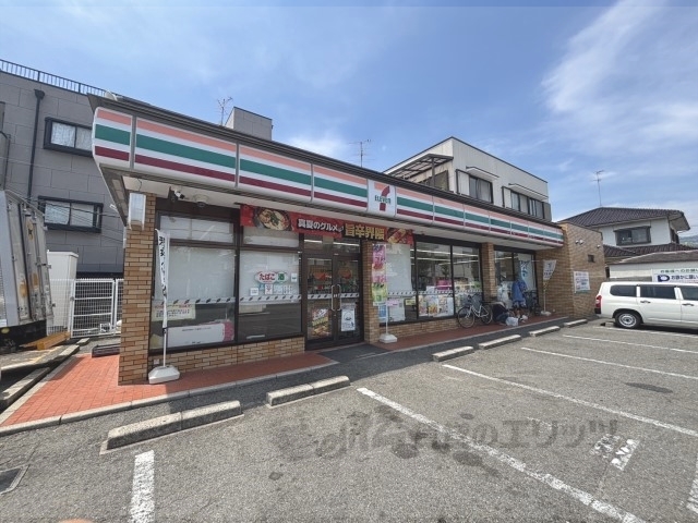 コンビニ　セブンイレブン宝塚泉町店（コンビニ）まで750m