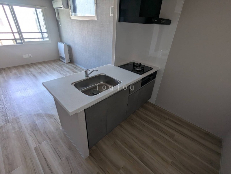 キッチン　シンクも広く横幅も広い為、使用しやすいキッチンとなっています