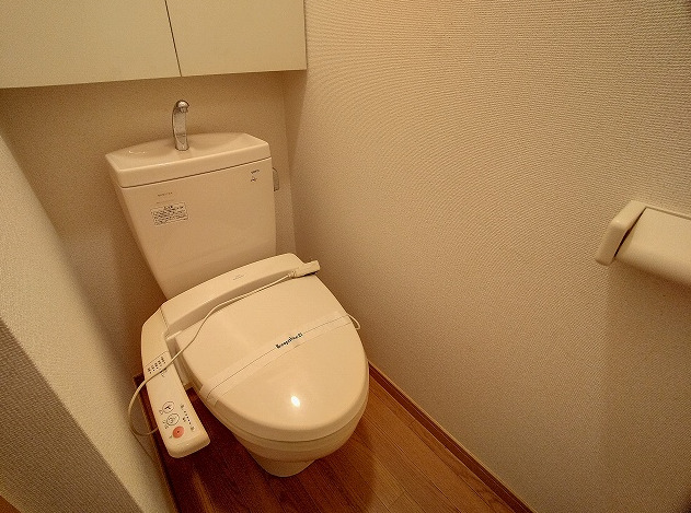 ＪＲ総武線 両国駅 徒歩9分 4階建 築19年のトイレ写真