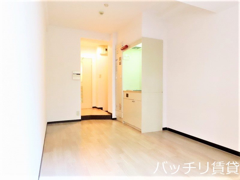 居室・リビング　＊画像は別部屋の為イメージ、現状優先致します