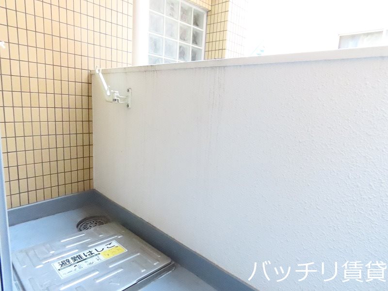 バルコニー　＊画像は別部屋の為イメージ、現状優先致します